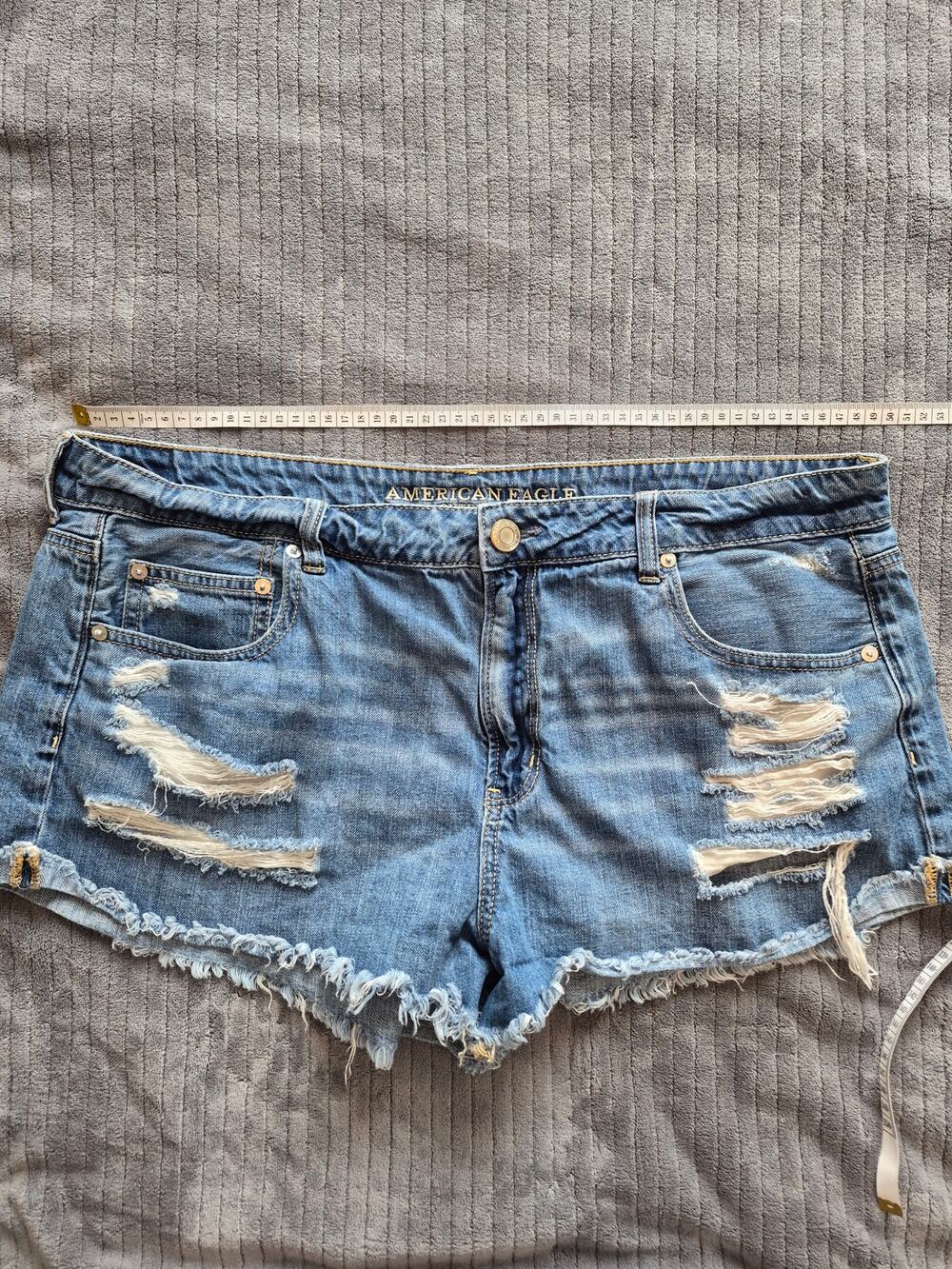 American Eagle Tomgirl Shortie Denim Shorts Womens Size 18 Blue Distressed